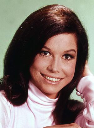 mary-tyler-moore-v3-450x600.jpg