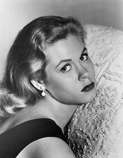 Elizabeth_Montgomery_1959.jpg