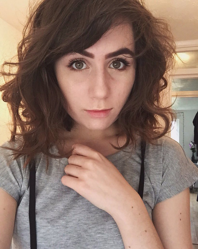 Dodie 22.jpg