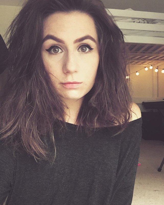 Dodie 32.jpg