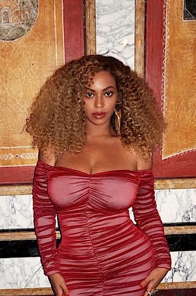 beyonce-milf-alert.jpg