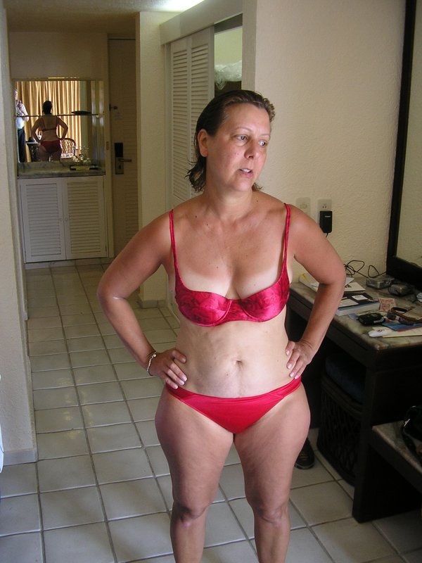 red bra and panties.JPG