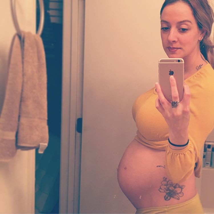 preggo (4).jpg