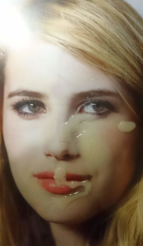 EmmaRoberts004.jpg