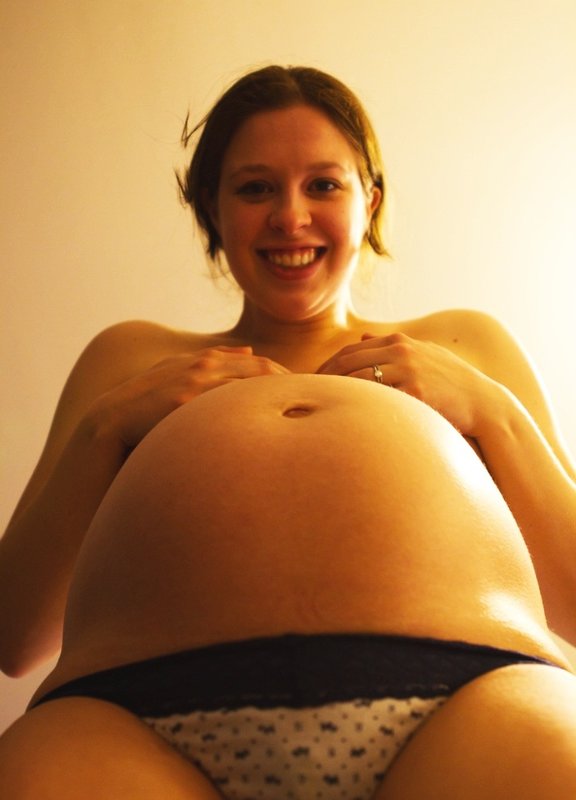 pregnant_women_not_naked_21.jpg