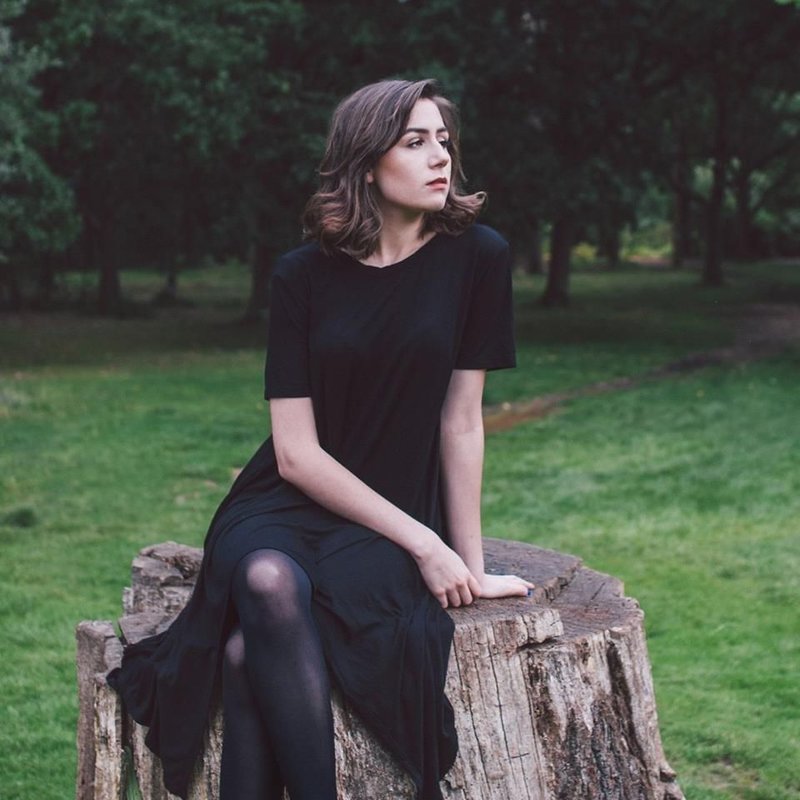 Dodie 98.jpg