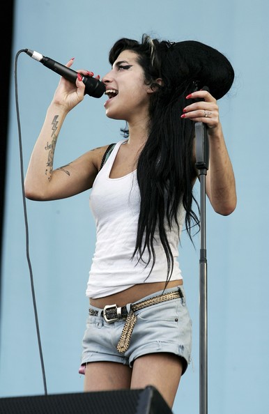 Amy+Winehouse+Isle+Wight+Festival+2007+Day+eJcZtVInVpQl.jpg