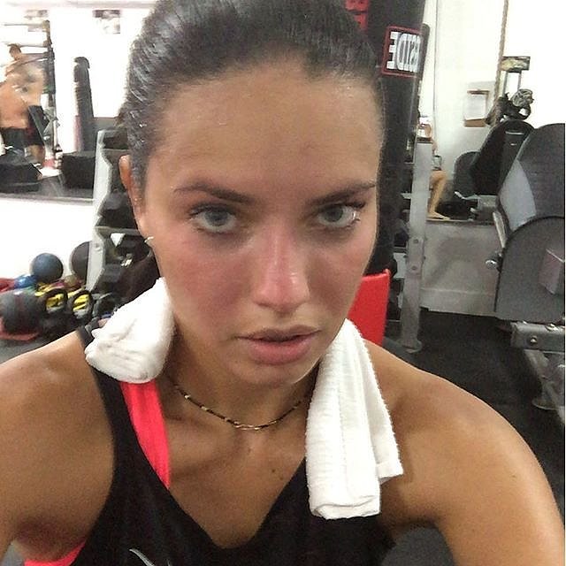 Adriana-Lima-Fitness-Instagram-Photos-3.jpg