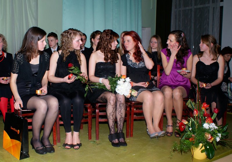 phgroup in pantyhose.jpg