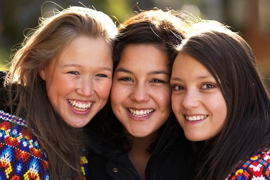 inuit-girls.jpg