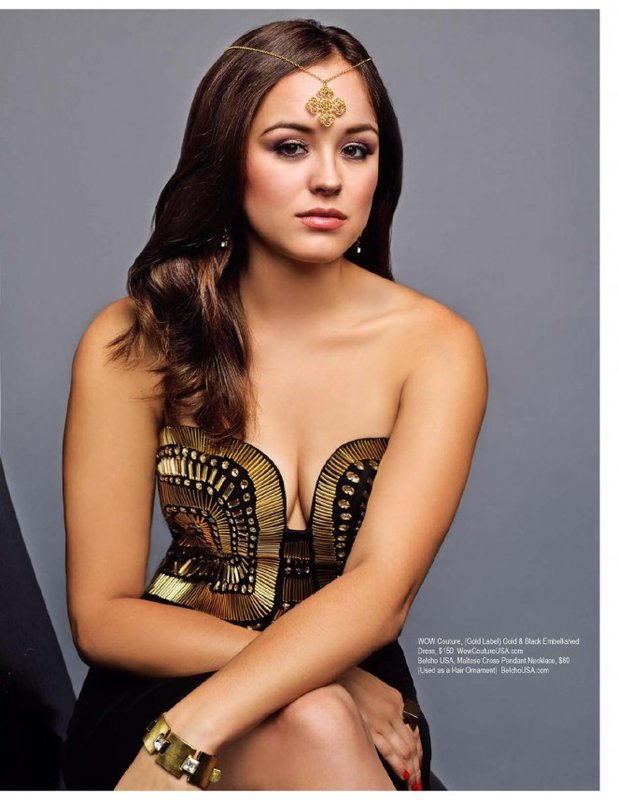 Hayley-Orrantia_-Regard-Magazine-2015--02-662x857.jpg