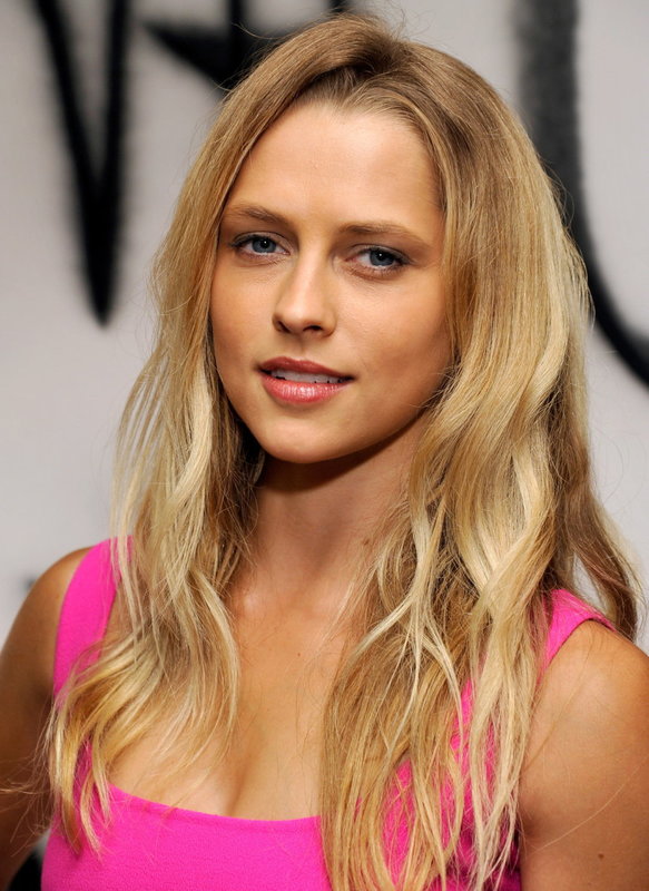 Teresa-palmer-hairstyles2.jpg