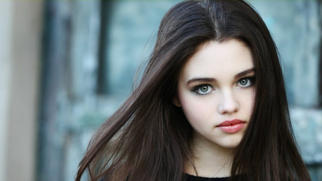 India Eisley16.jpg